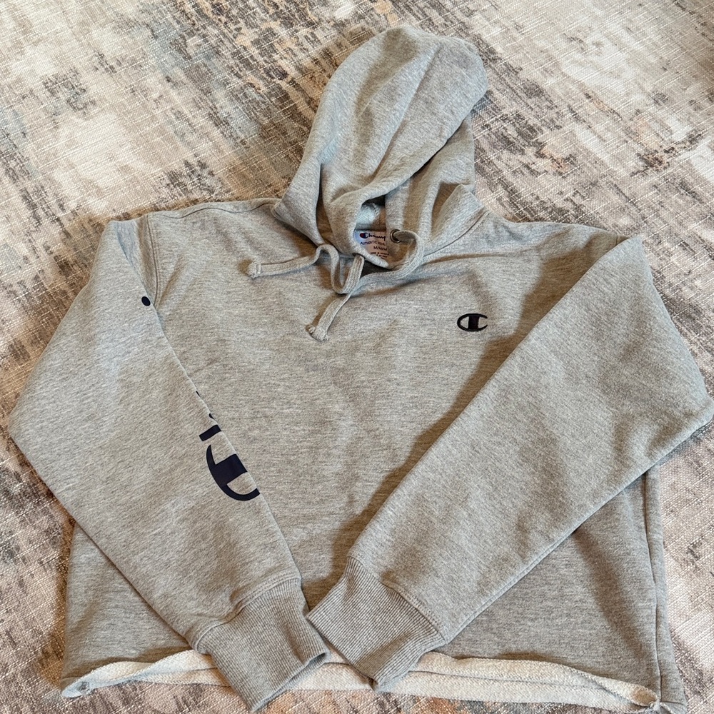 Champion Women's Cropped Hoodie Size Medium gray